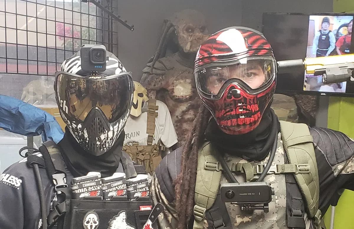Players at an airsoft game day